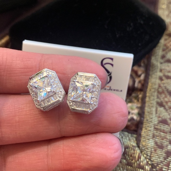 Savvy Cie Jewelry - Auth.SAVVY & CIE Sterling Silver princess earrings